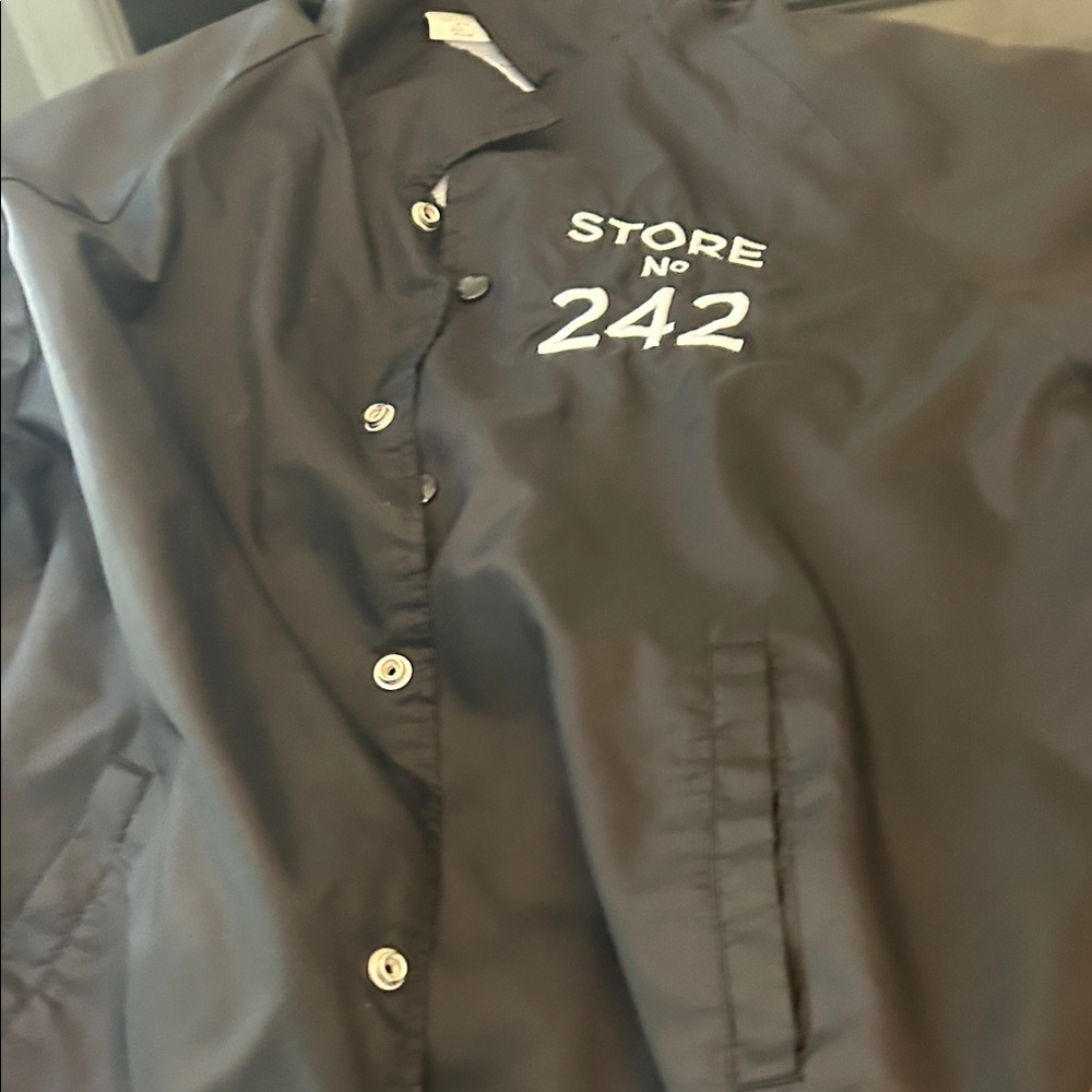 Black Button-Up Jacketa